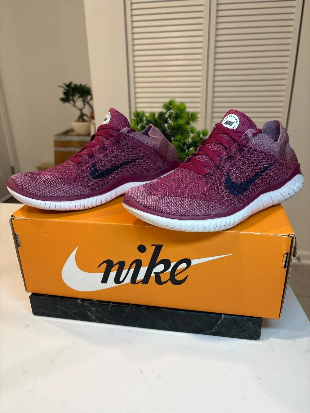 Nike Free Rn Flyknit Beet Root Red Women’s size 8 Rare running shoes